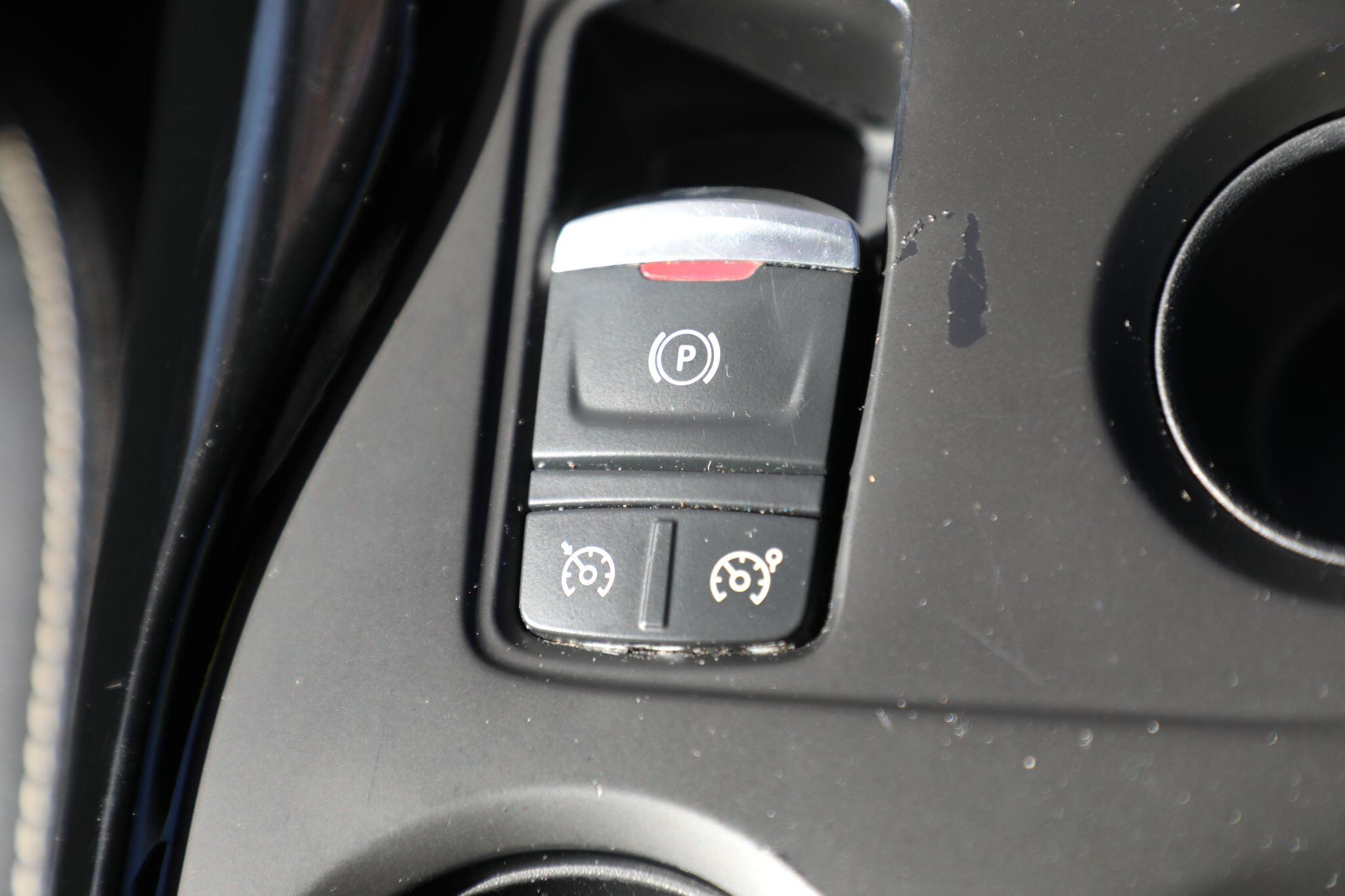 Large vehicle image